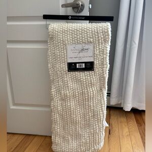 NEW - Luxury Honeycomb Faux Fur Throw, IVORY 50x60’